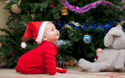 Alle Jahre wieder: 5 Weihnachtstipps für ein sicheres Fest mit Baby